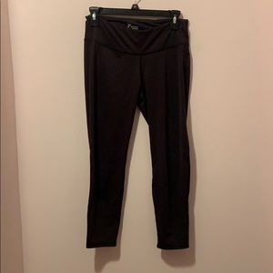 old navy black cropped leggings